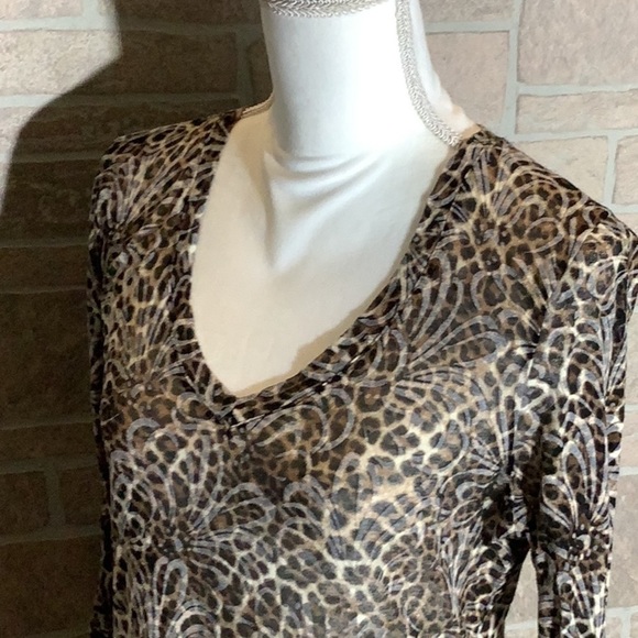 Kenneth Cole New York - Sz M - transparent pattern floral cheetah ruched sleeves - Picture 2 of 7